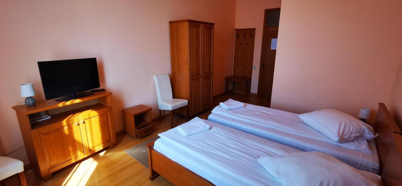 Rakoczi Center Bed & Breakfast Odorheiu Secuiesc Bagian luar foto