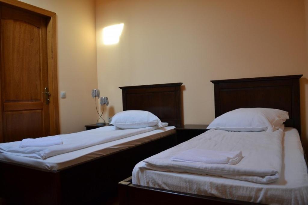 Rakoczi Center Bed & Breakfast Odorheiu Secuiesc Bagian luar foto