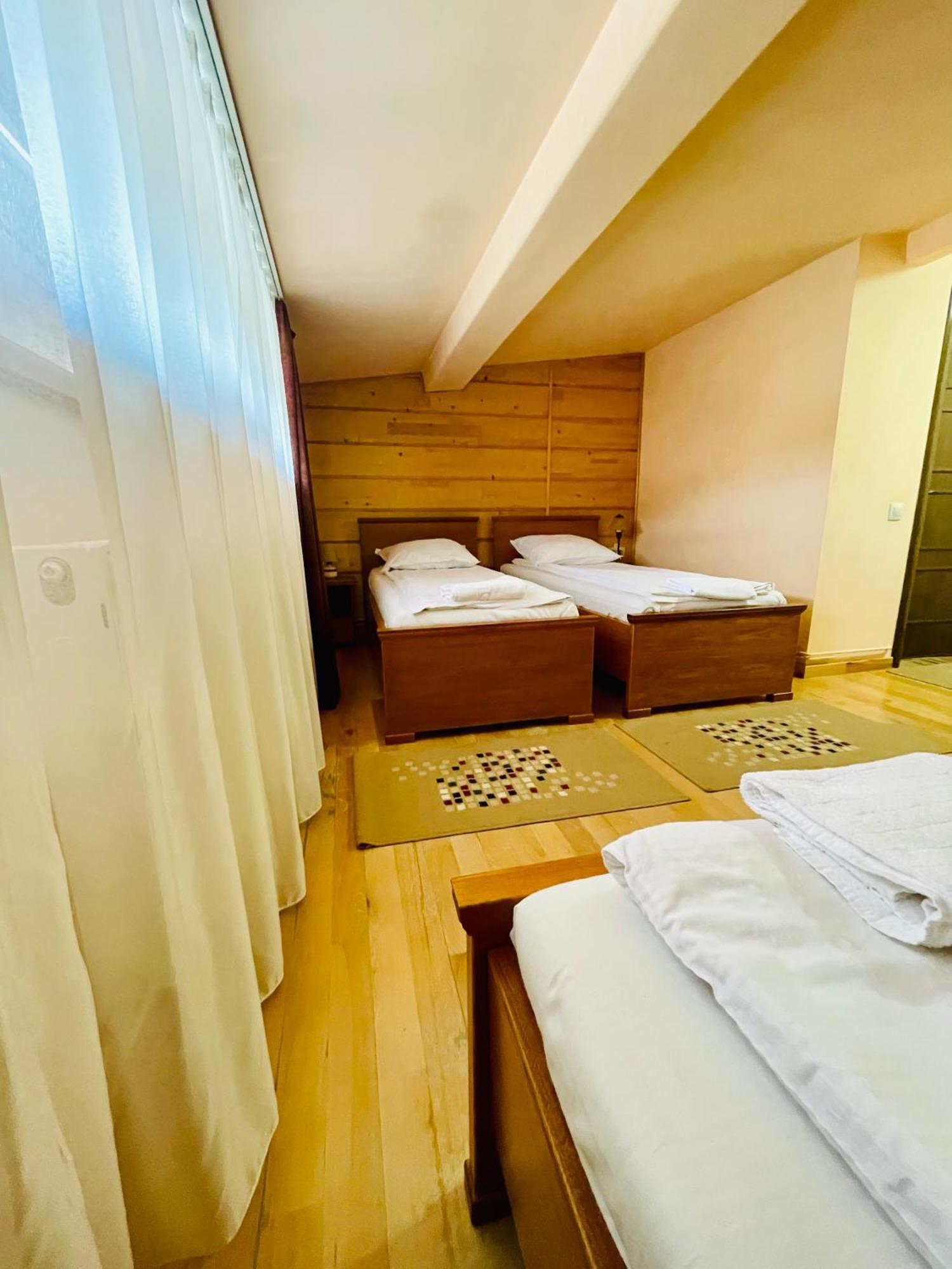 Rakoczi Center Bed & Breakfast Odorheiu Secuiesc Bagian luar foto