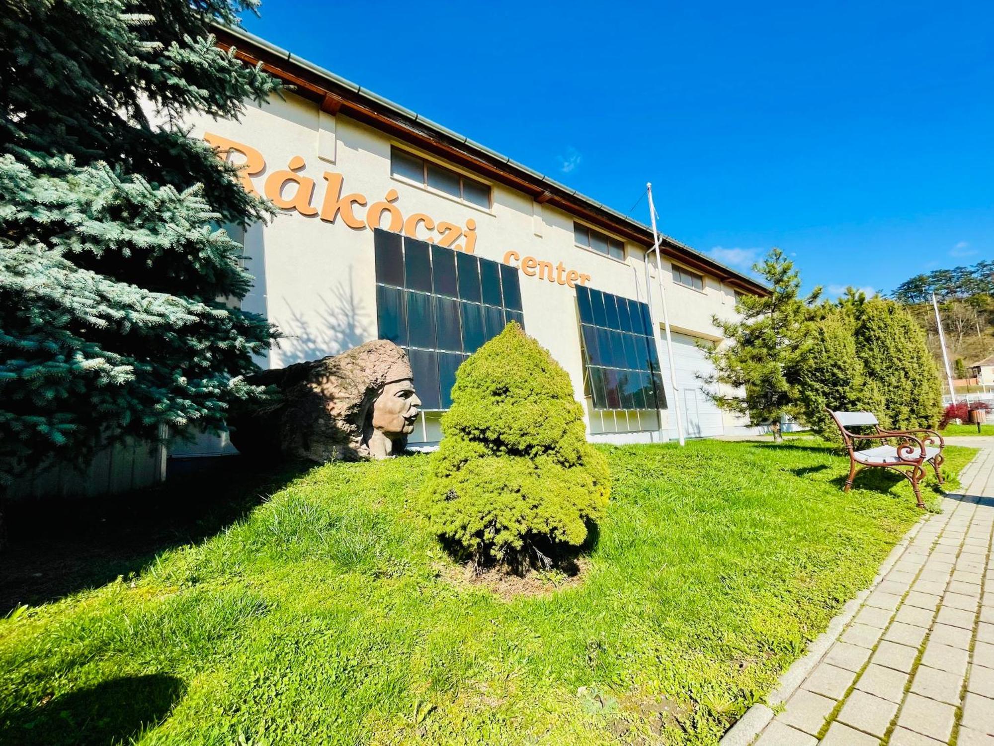 Rakoczi Center Bed & Breakfast Odorheiu Secuiesc Bagian luar foto
